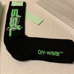 NWT Off-White Harry the Bunny Socks